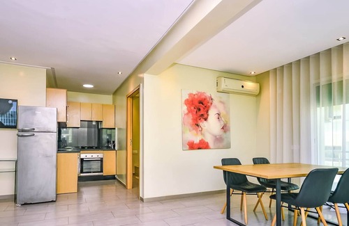 Casablanca Apartment | Cozy Central - Gym & Spa Srvcs