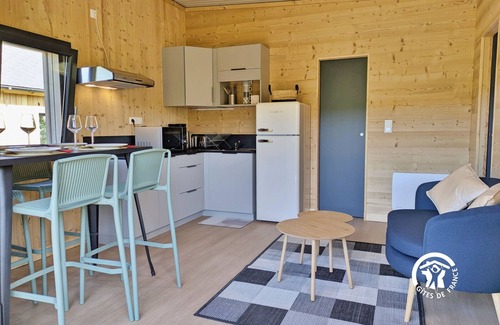 Saint-Berthevin Cottage | Cozy chalet near Laval, 4 pers., pets allowed