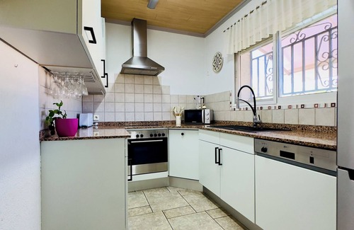 Peniscola Ski Chalet | Cozy chalet with garden perfect for families