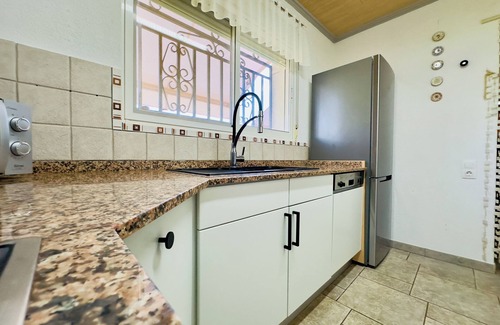 Peniscola Ski Chalet | Cozy chalet with garden perfect for families