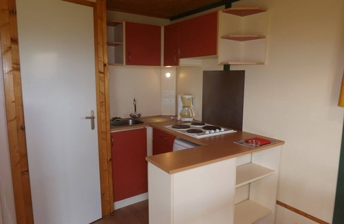 Maurs Cottage | Cozy Chalet with Heated Pool, Terrace, Near Maurs - Sleeps 4
