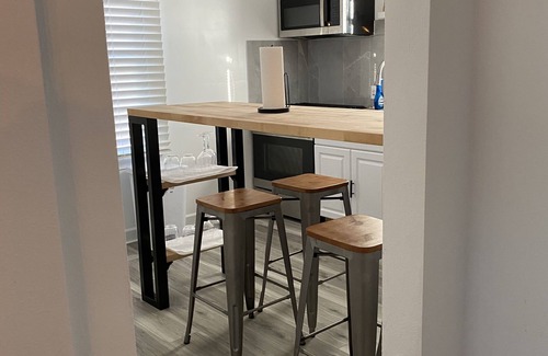 Lansing House | Cozy/Charming Traditional Michigan 2bd. House