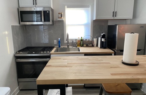 Lansing House | Cozy/Charming Traditional Michigan 2bd. House