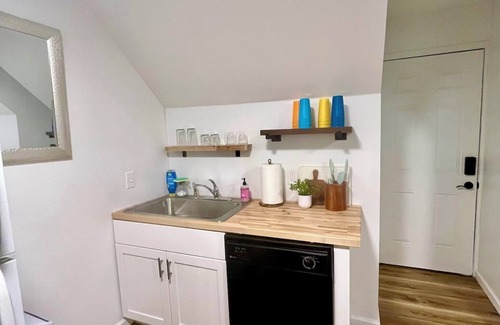 St. Charles Apartment | Cozy Clark Suite in Frenchtown Saint Charles