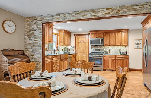 Coulters House | Cozy, Clean, Convenient Escape!