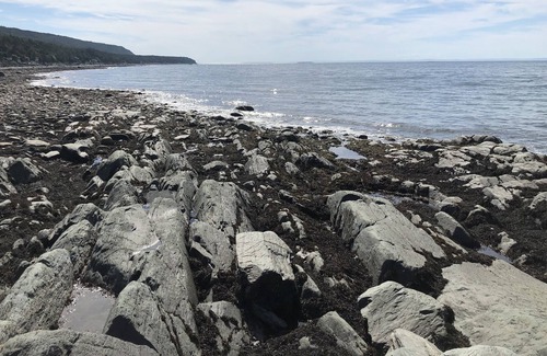 Saint-Simon Ski Chalet | Cozy cottage by the sea in St-Simon-de-Rimouski