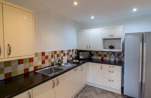 North Shields House | Cozy Coastal 3-Bedroom Home in North Shields - PTK