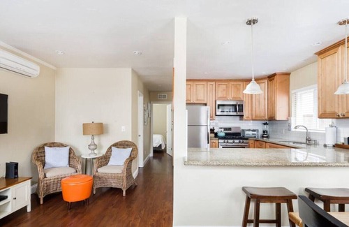 Mission Beach House | Cozy Coconut Cottage with A/C!