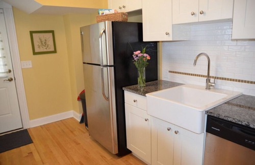 Seward House | Cozy, Comfortable and Close to Everything