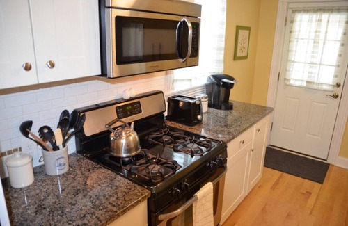 Seward House | Cozy, Comfortable and Close to Everything