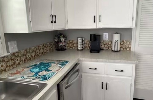 Montgomery House | Cozy, Comfortable, Quiet Home “3-beds/2-bath with High Speed Internet”