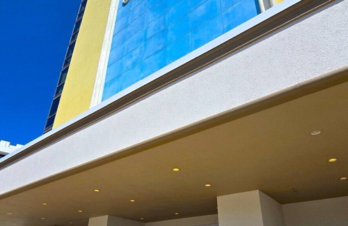 Daytona Beach Apartment | Cozy condo in Daytona with oceanview