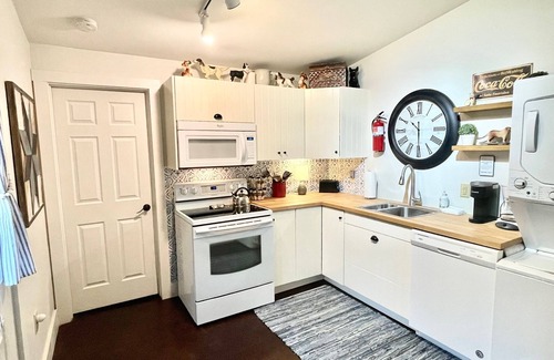 Hummelstown House | Cozy Corner Cottage .5 mi from HersheyPark