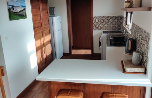 Encounter Bay House | Cozy cottage close to beach and bluff