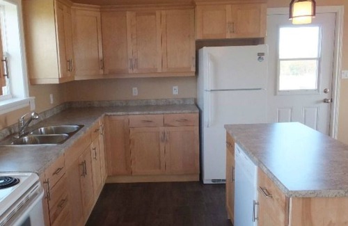 Sea View Cottage | Cozy Cottage Close to Fantastic Beach!