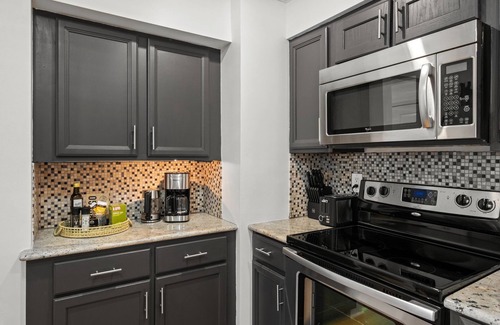 Inglewood House | Cozy Cottage East Nashville - Long Term Stays