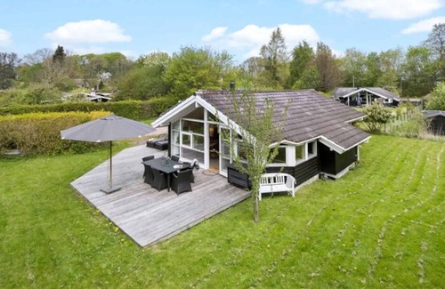 Dronningmolle House | Cozy cottage just 200 m from the beach