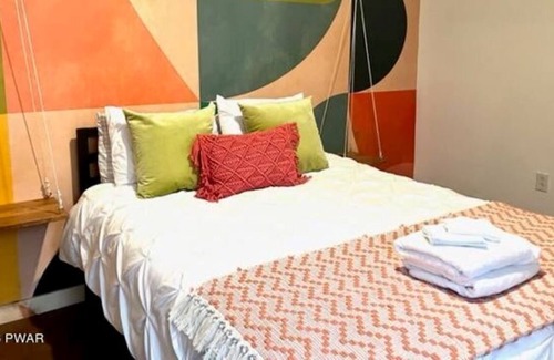 Lakeville Cottage | Cozy cottage located 2 blocks from lake Wallenpaupak