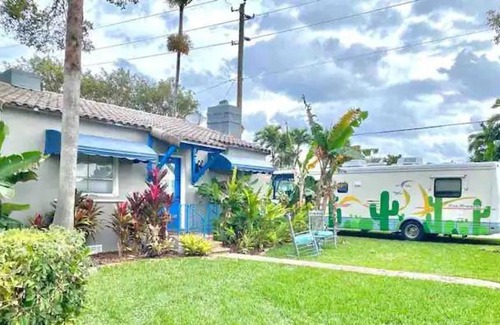 South Lake Apartment | Cozy Cottage Near Beach