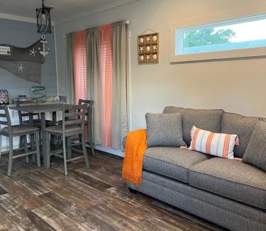 Kissimmee House | Cozy Cottage near Disney