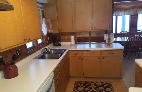 Star Prairie Cabin | Cozy cottage on Cedar Lake