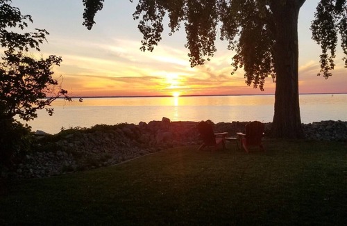 Green Bay Cottage | Cozy Cottage on Green Bay - Between Door County, Green Bay (Lambeau), Fox Valley