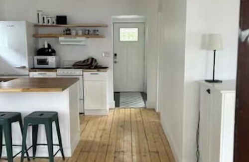 Malta House | Cozy Cottage on Saratoga Lake