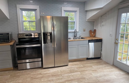 Hampton Bays Cottage | Cozy Cottage Ponquogue Hampton Bays