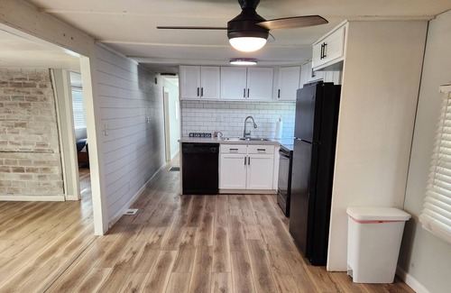 Peaks Cottage | Cozy Country Cottage