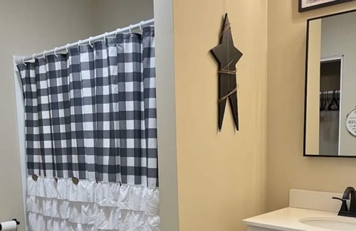 Indian Mound Apartment | Cozy Country Getaway