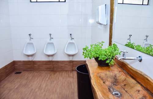 Sao Pedro House | Cozy country house for up to 30 guests and events for 240 people.