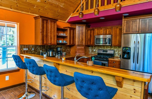 Shingletown Cabin | Cozy Creekside Cabin just 9 miles to Lassen. Snowshoes, EV Charging.