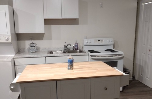 Shelbyville Condo | Cozy Creekside Studio