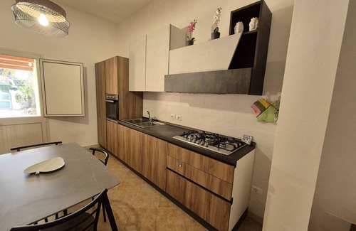 Marsala House | Cozy detached house 5 minutes from the beach.