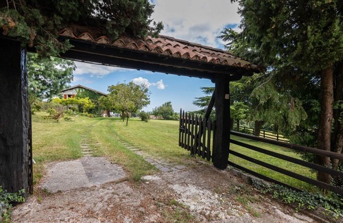 Crespano del Grappa Cottage | Cozy detached house, wide garden, wifi