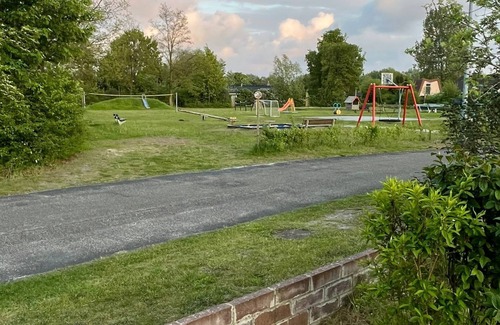 Lauwersoog House | Cozy detached vacation home with garden around: de Frije Fûgel, Lauwersoog