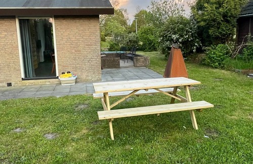 Lauwersoog House | Cozy detached vacation home with garden around: de Frije Fûgel, Lauwersoog