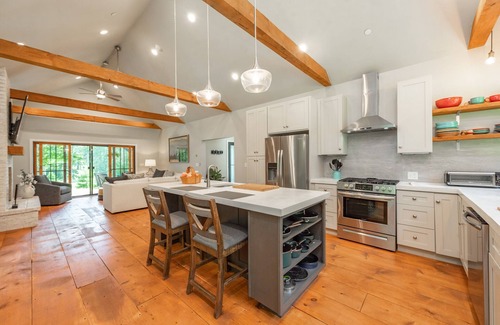 Sky Valley House | Cozy Dog Friendly Golf Area Retreat w/Deck & Fireplace