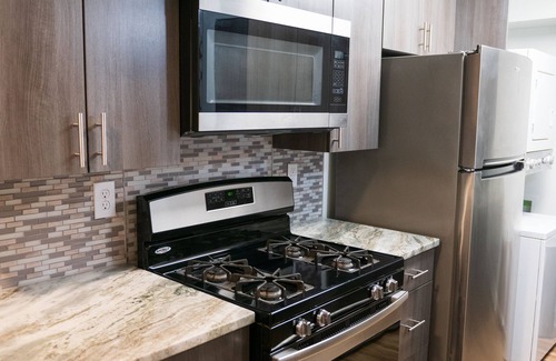 Medical District Apartment | Cozy Downtown Luxury High-Rise Luxury: Sleeps 4