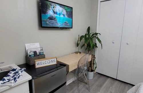 Southside Apartment | Cozy Entire Suite/Studio Completely Private/Mandarin Area