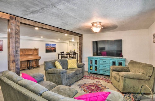 Leadville Apartment | Cozy Escape w/ Shared Outdoor Hot Tub & Mtn Views!