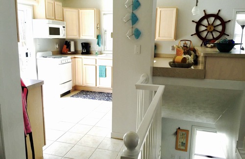 Pentwater House | Cozy family home near Lake Michigan, Silver Lake Sand Dunes and Pentwater