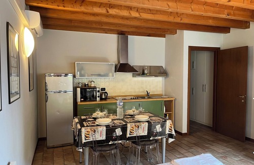 Bergamo Apartment | Cozy flat + parking close to City center/Airport (CIN IT016024B4O46O3QZY)