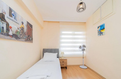 Altnkum Mahallesi Apartment | Cozy Flat with Balcony 5 min to Konyaalti Beach