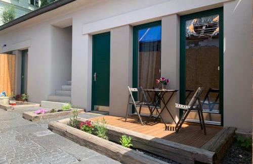 Prosek Apartment | Cozy friendly place with free parking