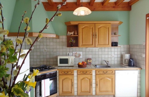 La Tuiliere Cottage | Cozy Gîte with Garden, BBQ, Terrace, Fireplace & Garage - Perfect for Families