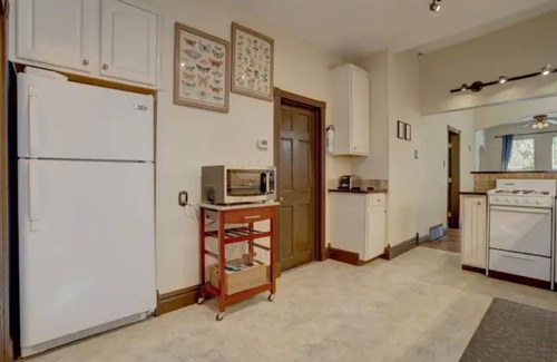 Cole House | Cozy Historic Bungalow Near DT & RiNo- New listing