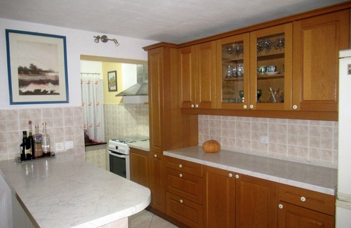 Kubed Apartment | Cozy Holiday Apartment in the Countryside 15 Minutes From the sea in Koper