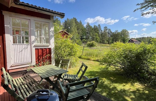 Malmkoping House | Cozy holiday home in land of castles and mansions