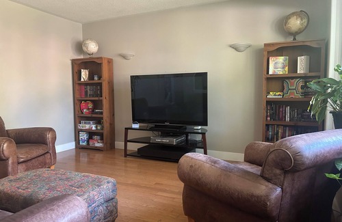 New Dundee House | Cozy Home-Away-From-Home in New Dundee